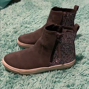 Gently used Shoes from Justice